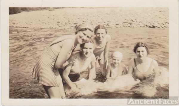 Goldberg daughters