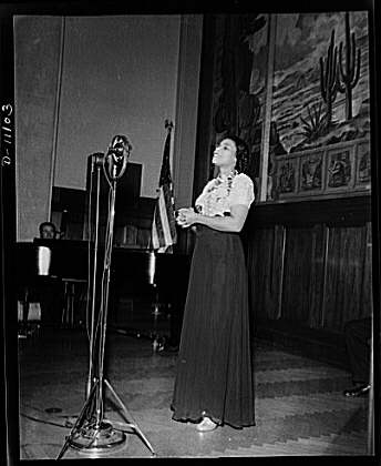 [Washington, D.C. Marian Anderson broadcasting a Negro...