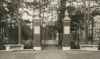 Warren Eastman Robinson Memorial Gateway Warren Eastman Robinson Memorial Gateway
