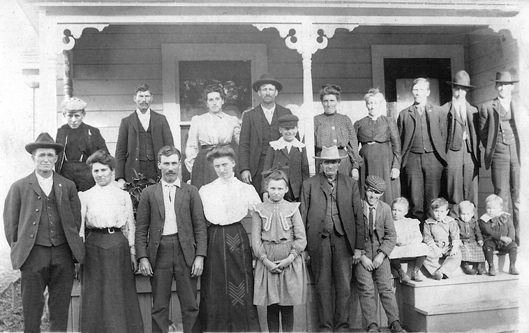 Brooks family 1904 porch