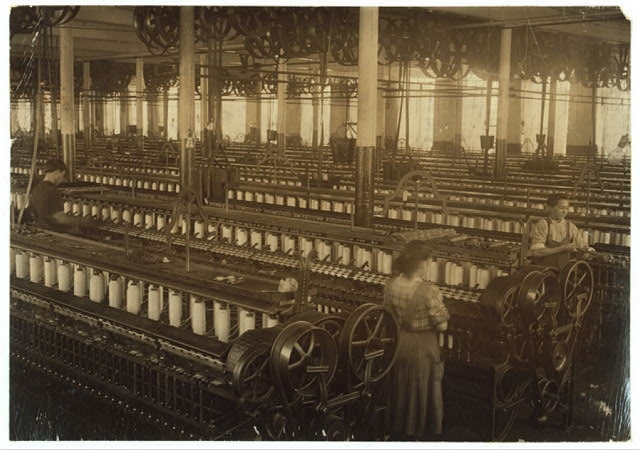 The Flint Cotton Mill, Spinning room. Small girls are...