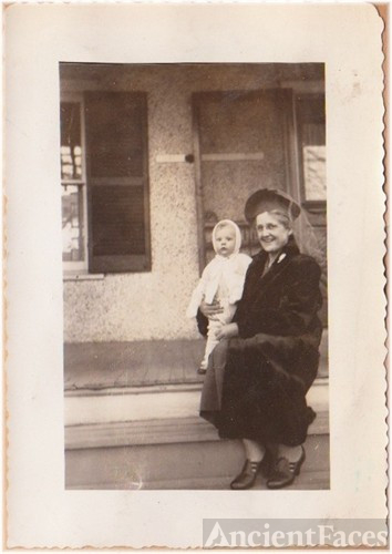 Lottie E. Miller Kline, my 3rd Cousin 1X - b. 1889 - d. 1976 From the Johnson side of my Family (My Dad, Marc Johnson)