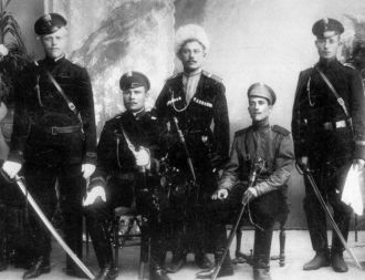 Edward Bauer as Cossack