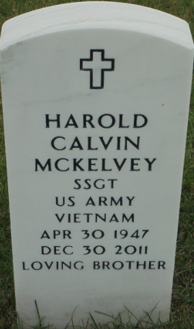 Harold C McKelvey Headstone