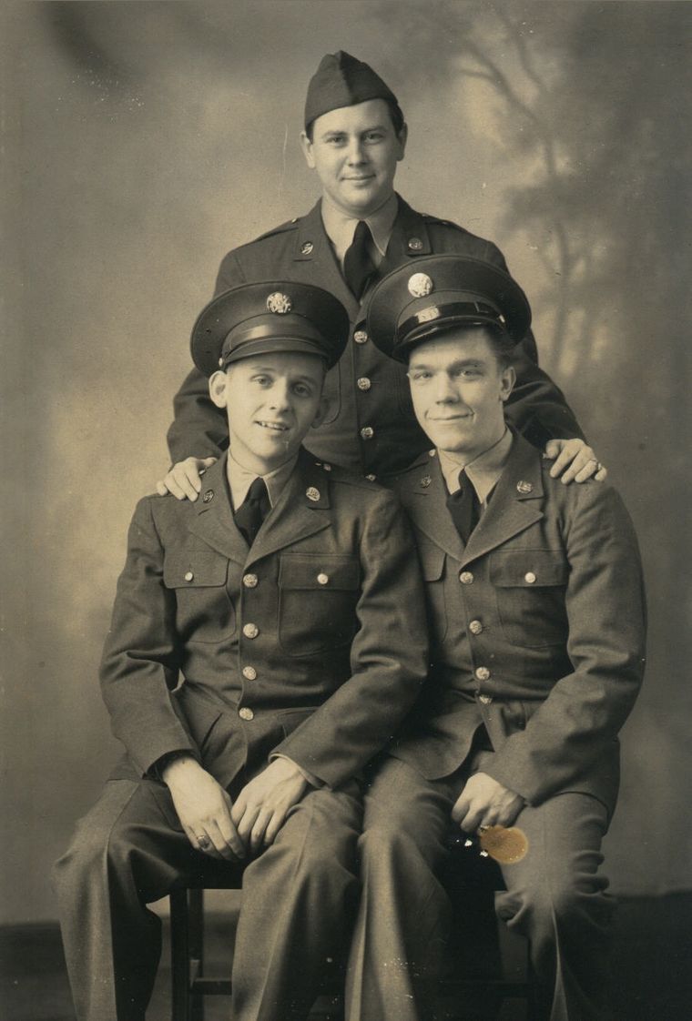 Herman Leffew & 2 unknown soldiers