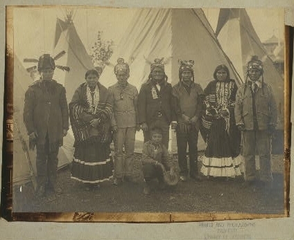 Geronimo and Apaches at the St. Louis Fair
