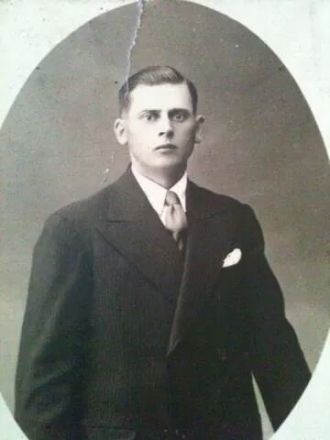 John Vek