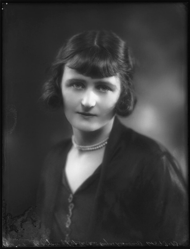Moyna Macgill
