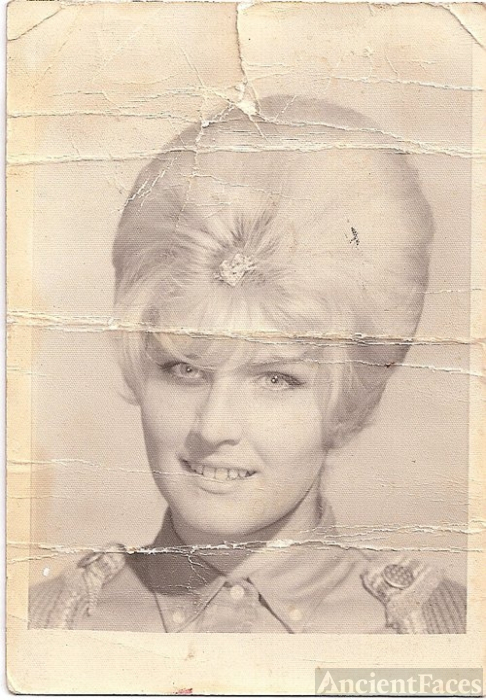 Ada Joann Kneer