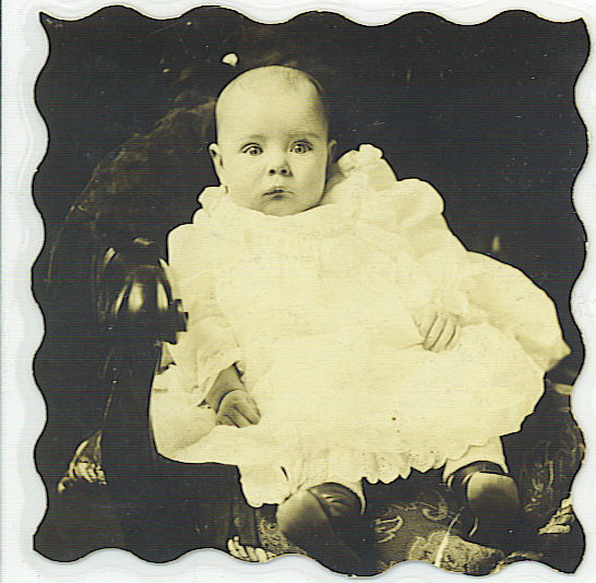 HELEN PEARSON BABY PICTURE