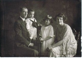 Whitaker Family, 1924