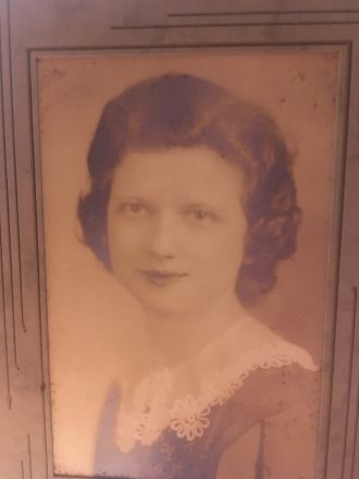 Unknown woman