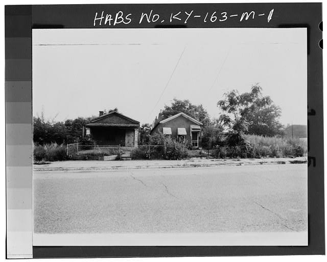 1. View North, 835 East Madison on left - Phoenix Hill...