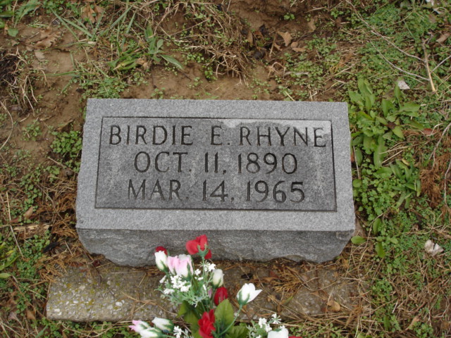 Birdie Pullum Rhyne tombstone