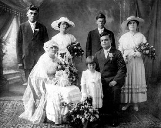 Joseph & Rose (Schumm) Mastley, Minnesota 1916 