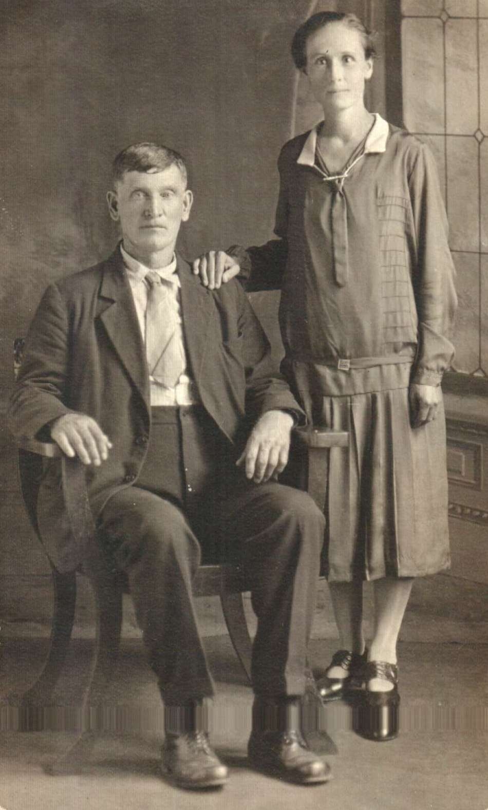 Andrews relatives