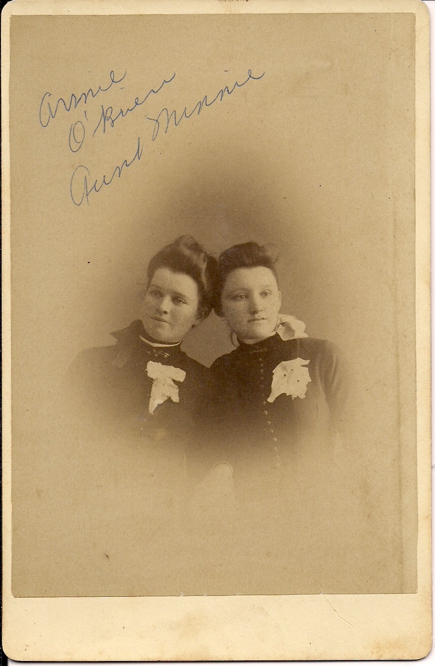 Annie O'Brien & Aunt Minnie, Mary Hannah Jones 