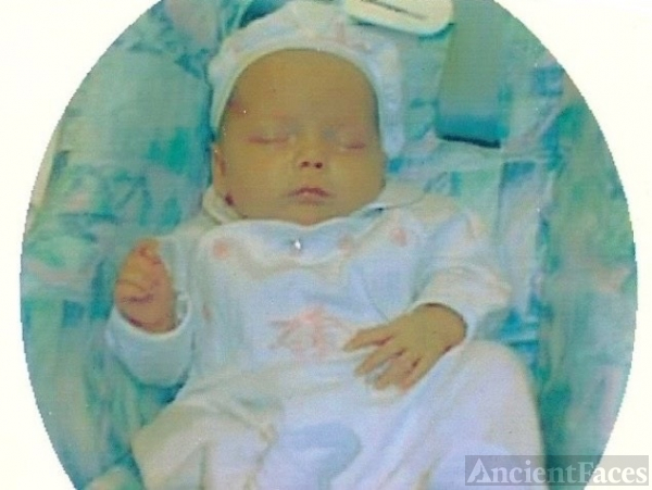 Margaret L Debuck Earl