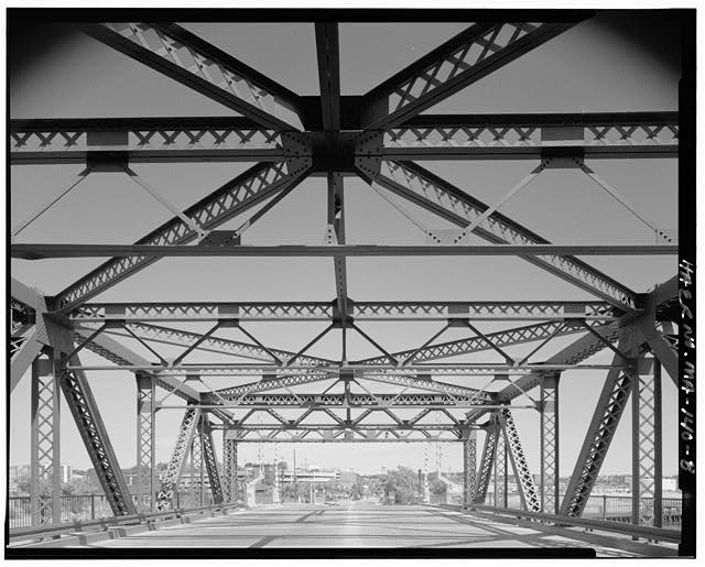 8. Detail of lattice bracing at strut/chord connections....
