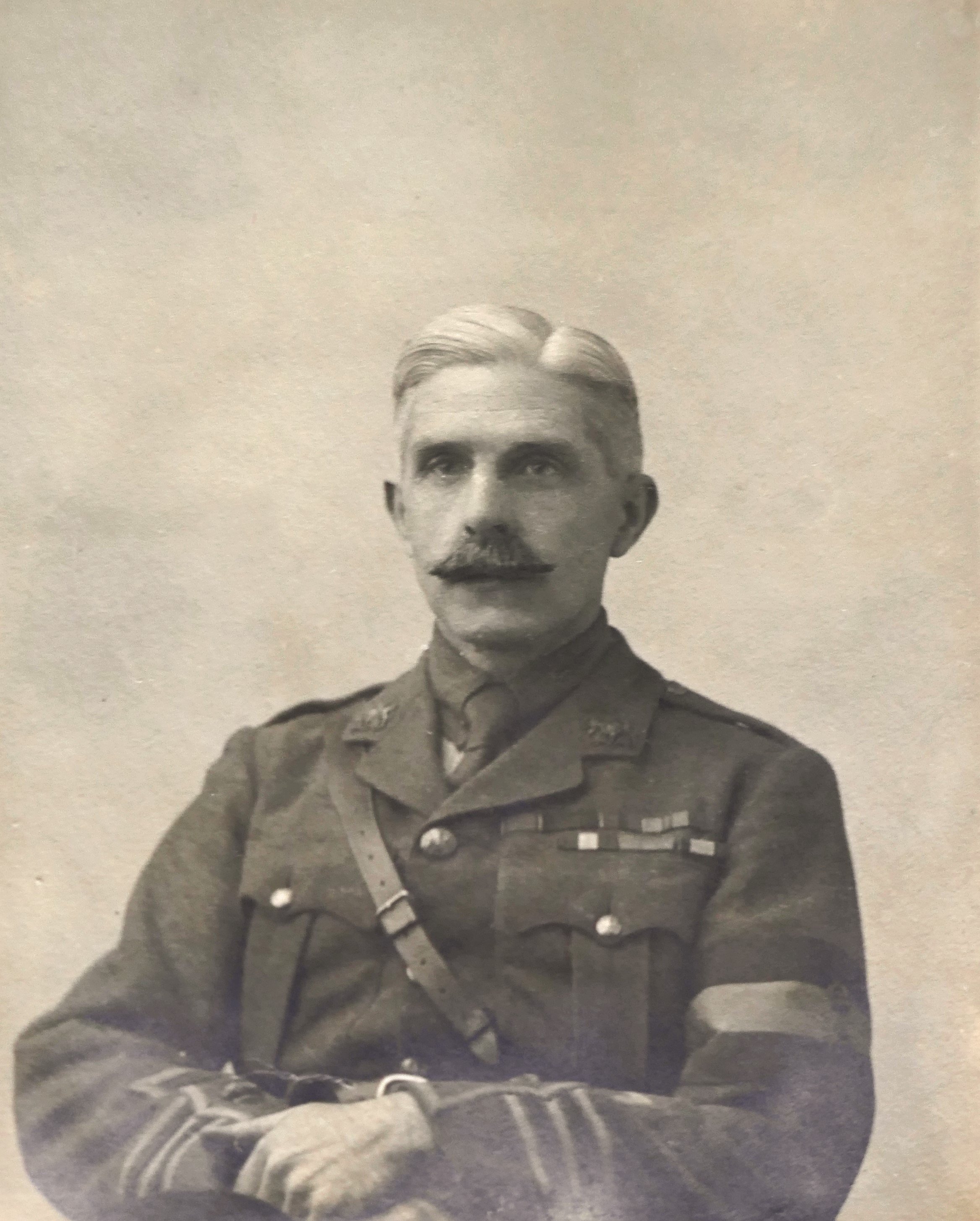 Major Gordon as the Belgian King's Messenger