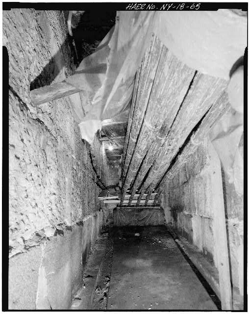 65. Detail view inside Manhattan anchorage of splayed...