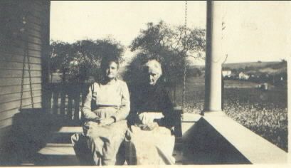 Mattie & Zerelda (Gibson) Nunnelly, 1925