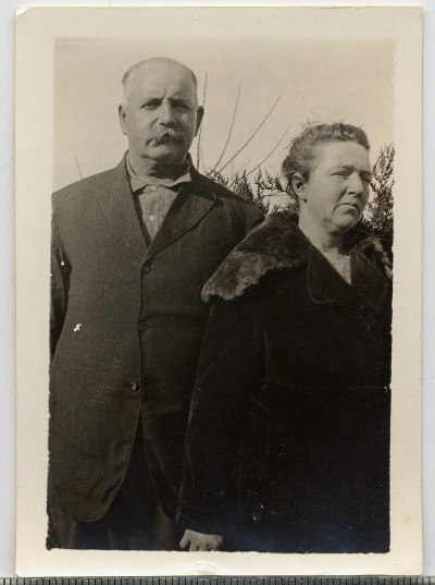 George Robert and Lee Alice Wilhelm Tate