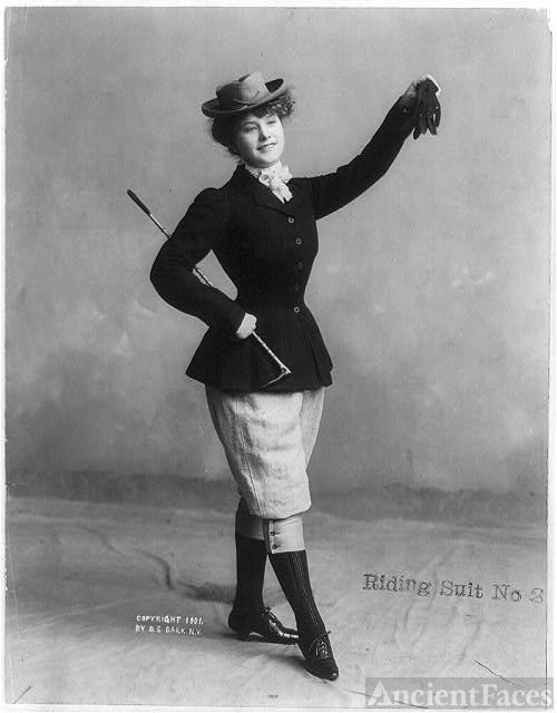 Riding outfit in 1901