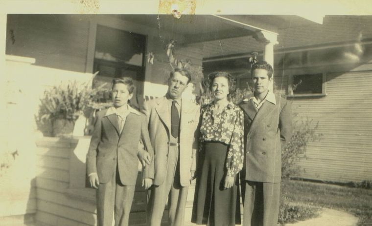 Theodore F. & Sandalia Heidke Family, 1945