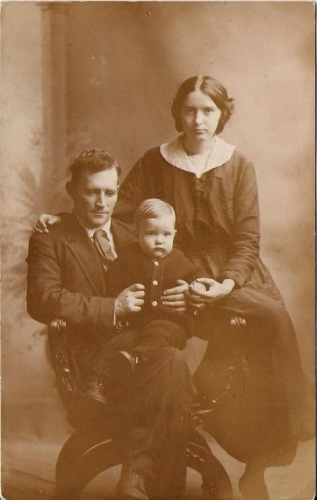Walter, Ruth and Si Haskell