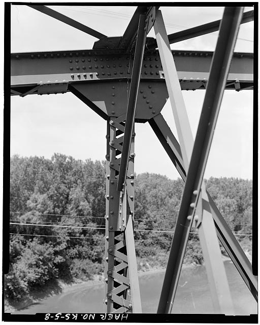 8. UPPER INSIDE CHORD, VERTICAL, LATERAL STRUT, UPPER...