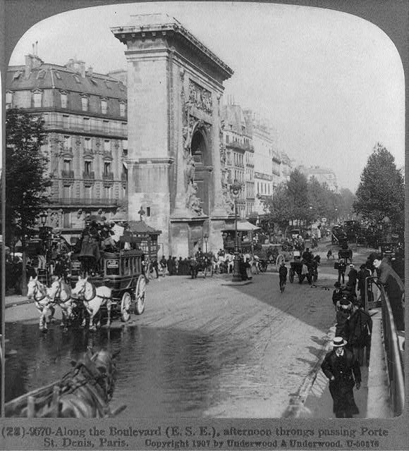 Along the bouldevard (E.S.E.), afternoon throngs passing...