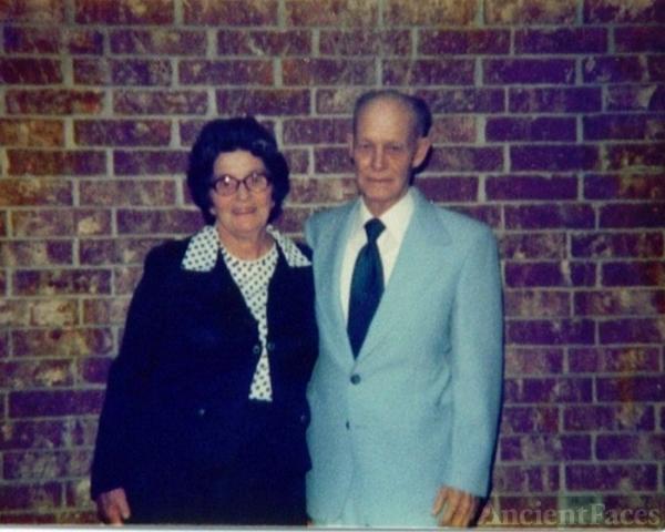 Edna L Duggan - Biography and Family Tree | 2 Memories, 1 Follower
