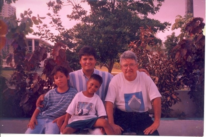 Francisco L De Choudens family
