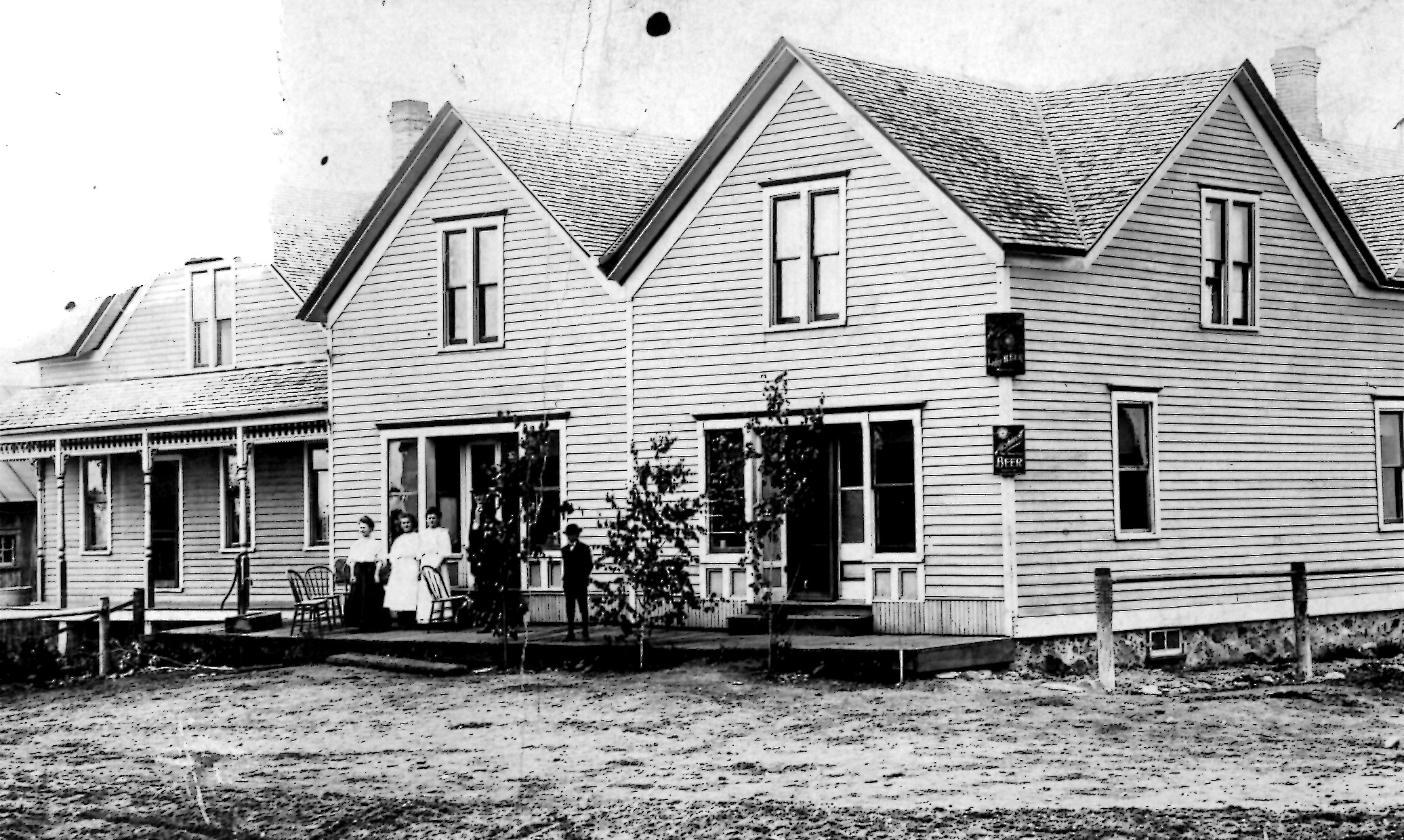 Manchel Home