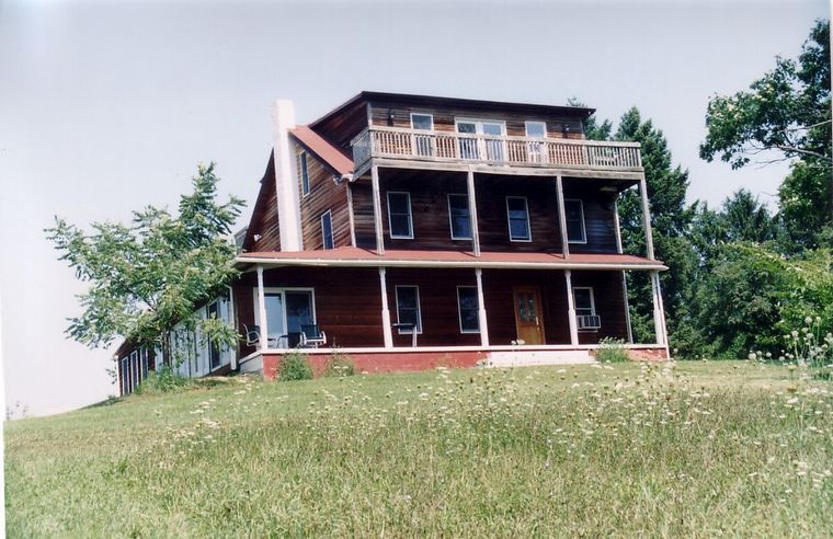 Andreas Shade house