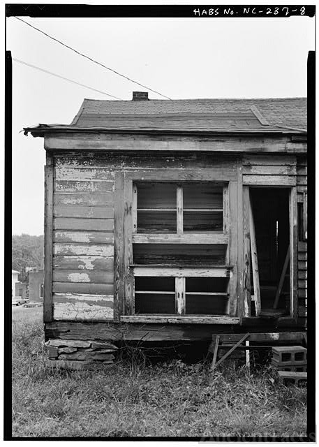 8. EXTERIOR, EAST END OF NORTH SIDE - Freeman-Marks...