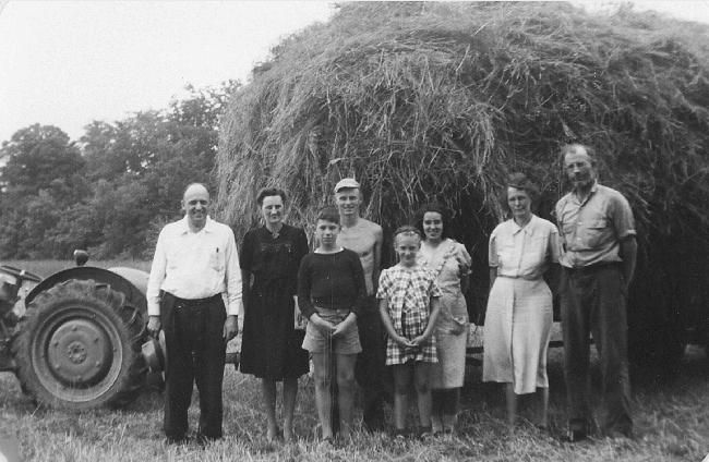 Raymond Van Tassell family Visits Earl's Farm