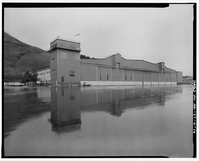16. EXTERIOR VIEW LOOKING NORTH - Kodiak Naval Operating...