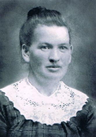 Hansine Marie (Larsen) Petersen