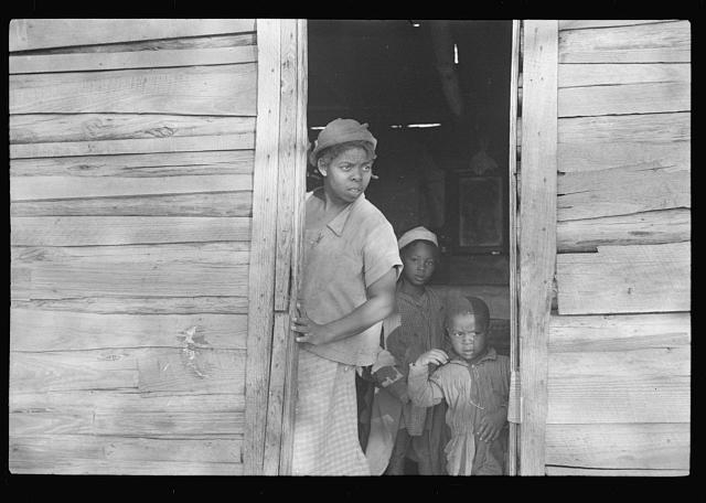 Children of strawberry picker, Hammond, Louisiana