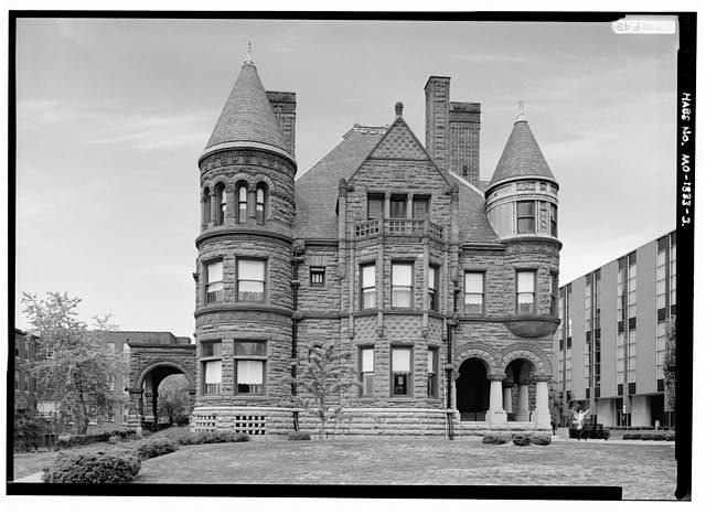 3. SOUTH FRONT (NOTE SCALE ROD BETWEEN BAY AND SOUTHWEST...