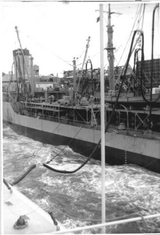 The Minipatte, refueling the Fraser at sea