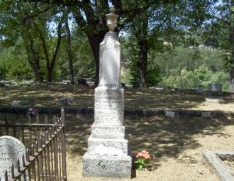Yancey Davenport Headstone