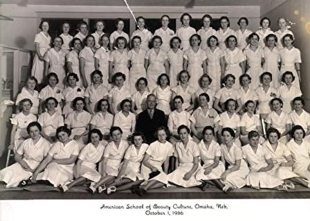 AMERICAN SCHOOL OF BEAUTY GRADUATING CLASS
