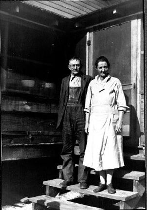 Leonard Cagle Cox and Minnie Nebraska Pridmore Cox