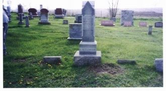Leitzman, John and Amanda gravesite