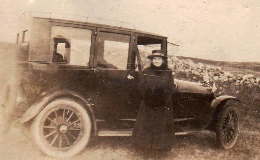 1920 Car, Country Drive