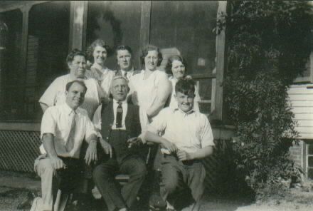 Gustave & Anna (Heidke) Kurtz Families, 1934