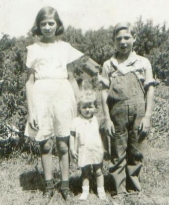 Geraldine Ford with unknown children